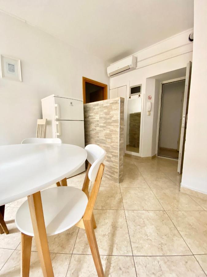 Apartment Evelina Pula Exteriör bild